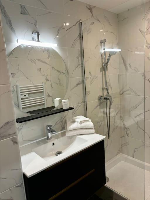 L'Olivier - Calme, Chaleureux, Proche Transports Appartement Lyon Buitenkant foto